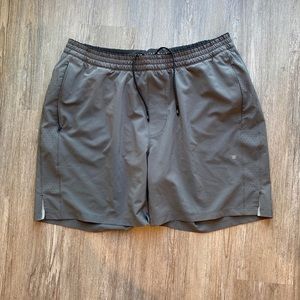 Mack Weldon Stratus Active Athletic Shorts Size XL Gray